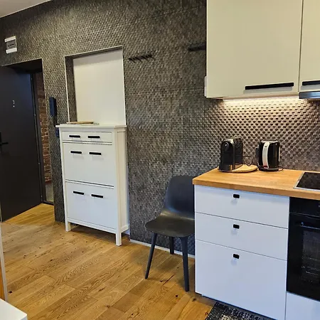 Urban Premium No 3, Free Private Parking, Self Check-in *