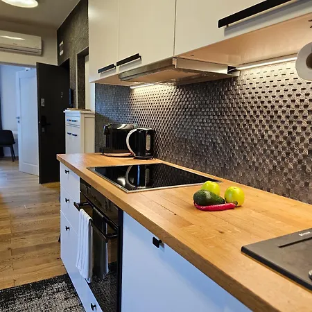 Apartment Urban Premium No 3, Free Private Parking, Self Check-in