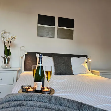 公寓 Urban Premium No 3, Free Private Parking, Self Check-in *