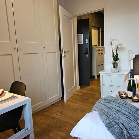 Urban Premium No 3, Free Private Parking, Self Check-in Chorzow