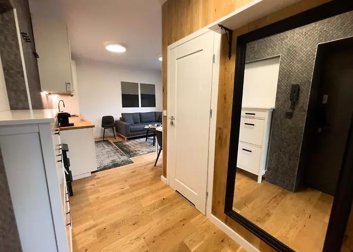 Urban Premium No 3, Free Private Parking, Self Check-in