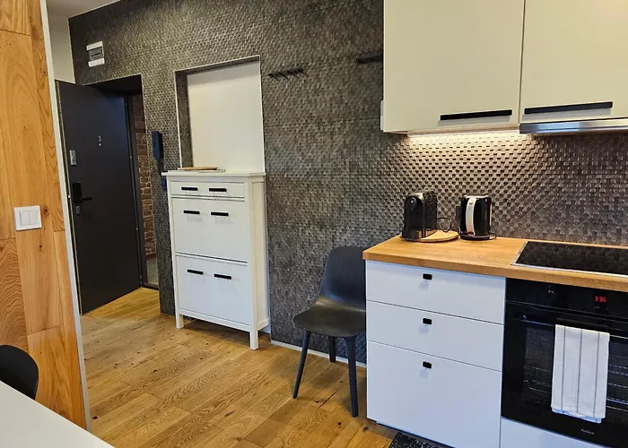 Urban Premium No 3, Free Private Parking, Self Check-in *