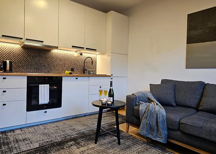 Urban Premium No 3, Free Private Parking, Self Check-in Daire